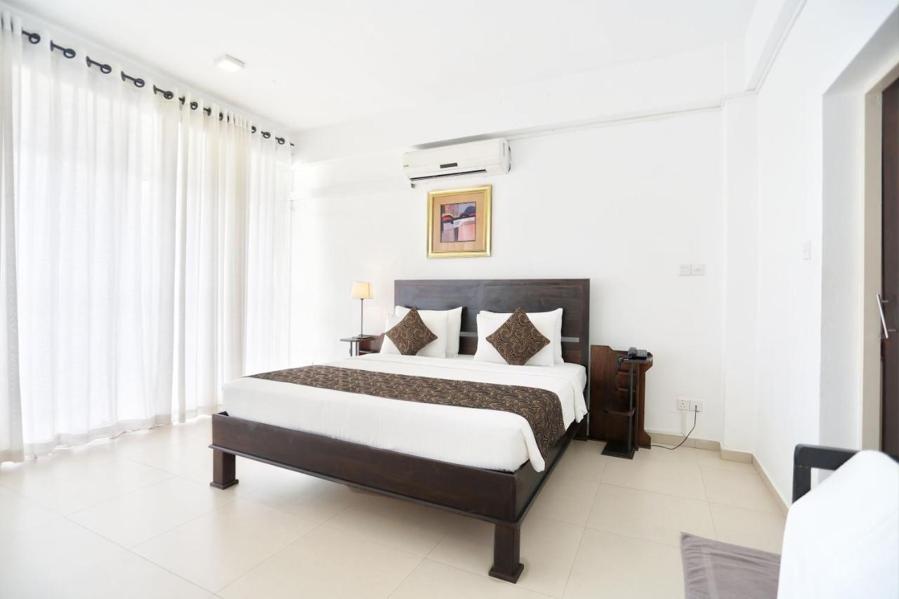 Twenty Two Binaweli Hotel Weligama Kültér fotó